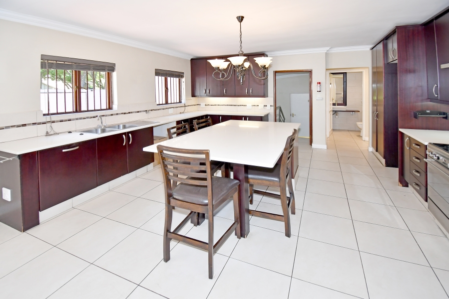 4 Bedroom Property for Sale in Lonehill Gauteng