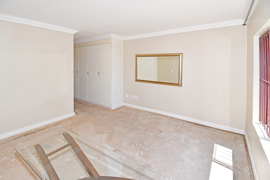 4 Bedroom Property for Sale in Lonehill Gauteng