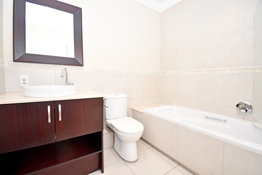 4 Bedroom Property for Sale in Lonehill Gauteng