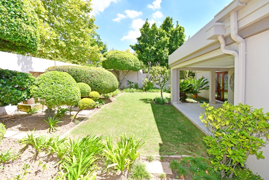 4 Bedroom Property for Sale in Lonehill Gauteng