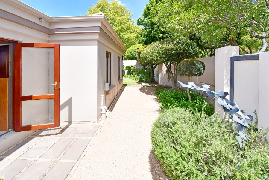 4 Bedroom Property for Sale in Lonehill Gauteng