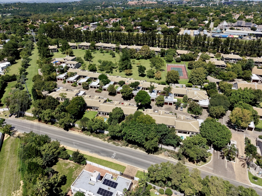 4 Bedroom Property for Sale in Lonehill Gauteng