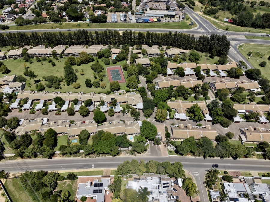 4 Bedroom Property for Sale in Lonehill Gauteng