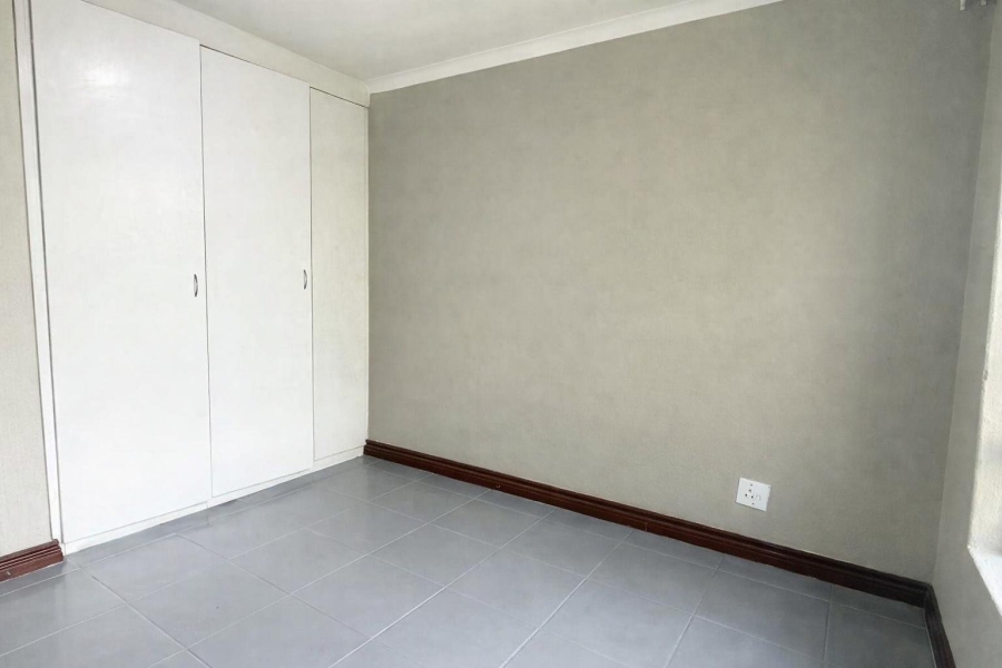 2 Bedroom Property for Sale in Bryanston Gauteng