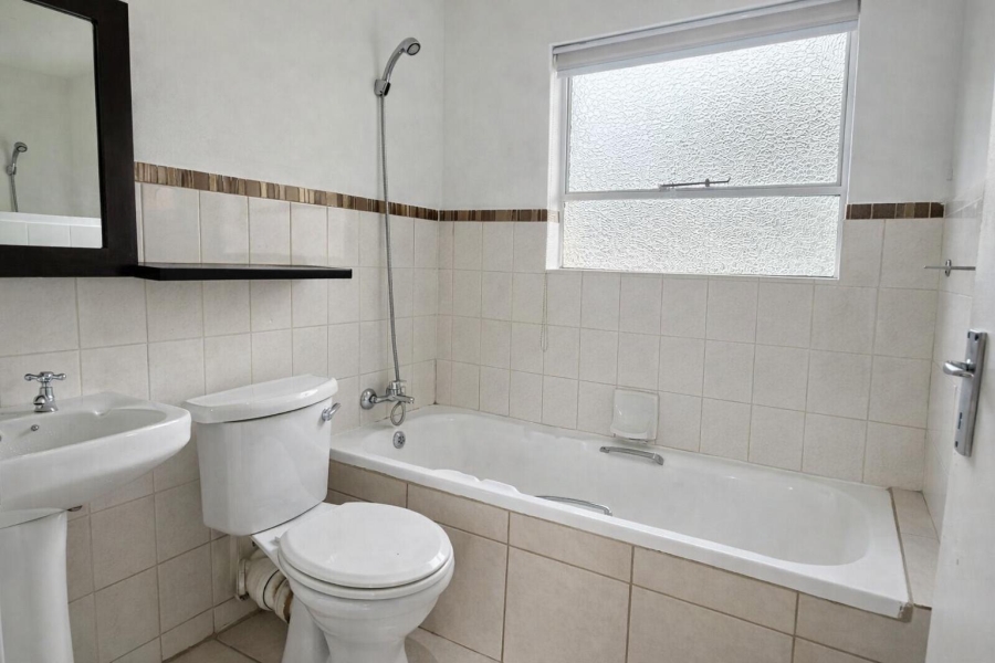 2 Bedroom Property for Sale in Bryanston Gauteng