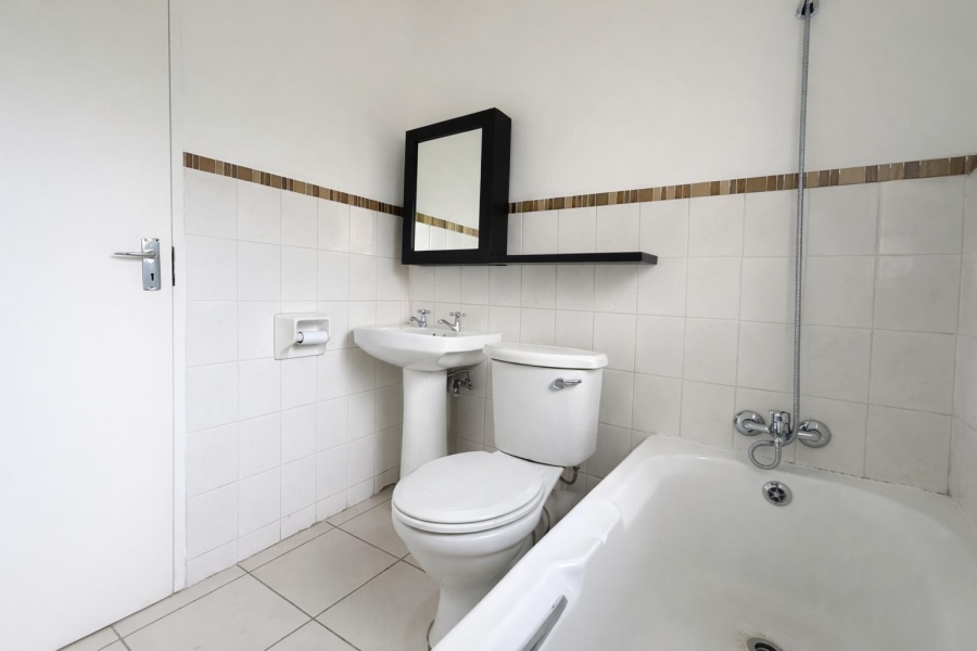 2 Bedroom Property for Sale in Bryanston Gauteng