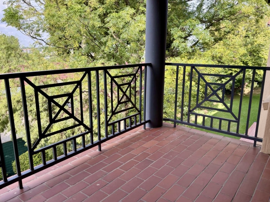 2 Bedroom Property for Sale in Bryanston Gauteng