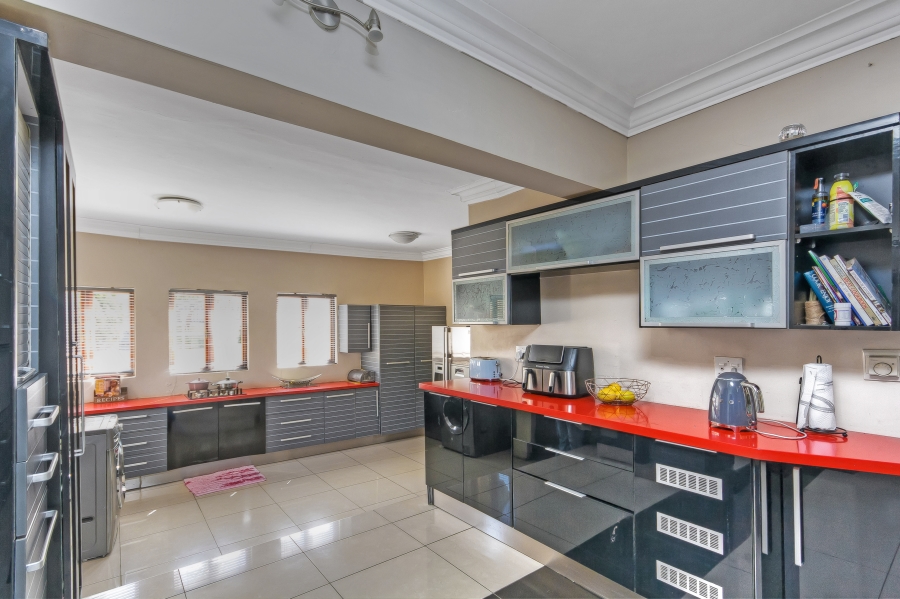 5 Bedroom Property for Sale in Summerset Gauteng