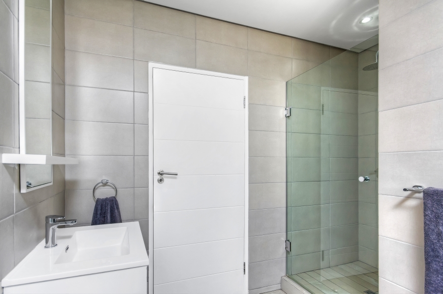 4 Bedroom Property for Sale in Crowthorne AH Gauteng