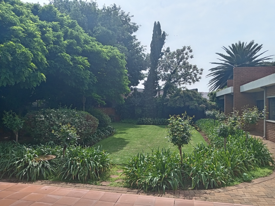 4 Bedroom Property for Sale in Van Der Merwes Kroon Gauteng