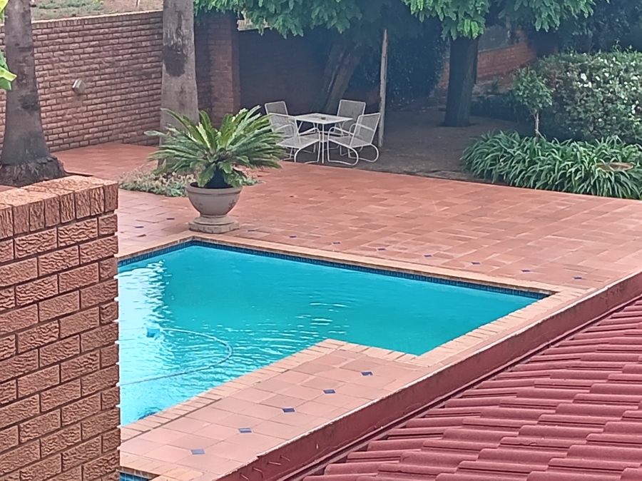 4 Bedroom Property for Sale in Van Der Merwes Kroon Gauteng