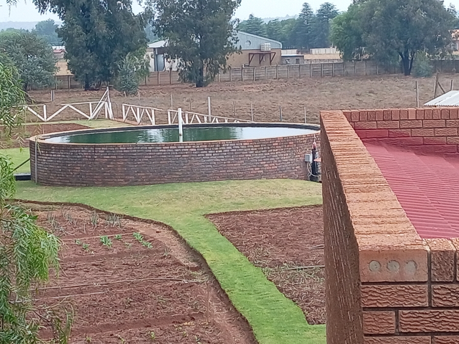 4 Bedroom Property for Sale in Van Der Merwes Kroon Gauteng