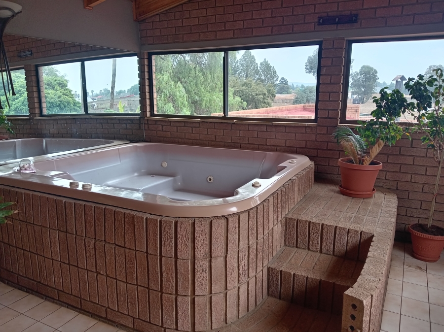 4 Bedroom Property for Sale in Van Der Merwes Kroon Gauteng