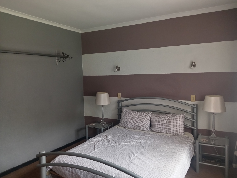 4 Bedroom Property for Sale in Van Der Merwes Kroon Gauteng