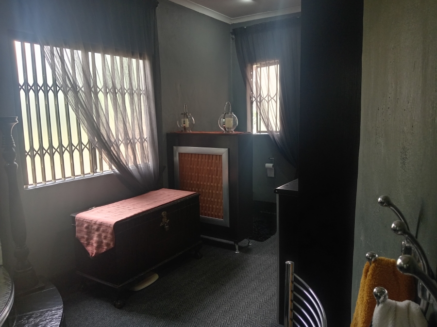4 Bedroom Property for Sale in Van Der Merwes Kroon Gauteng