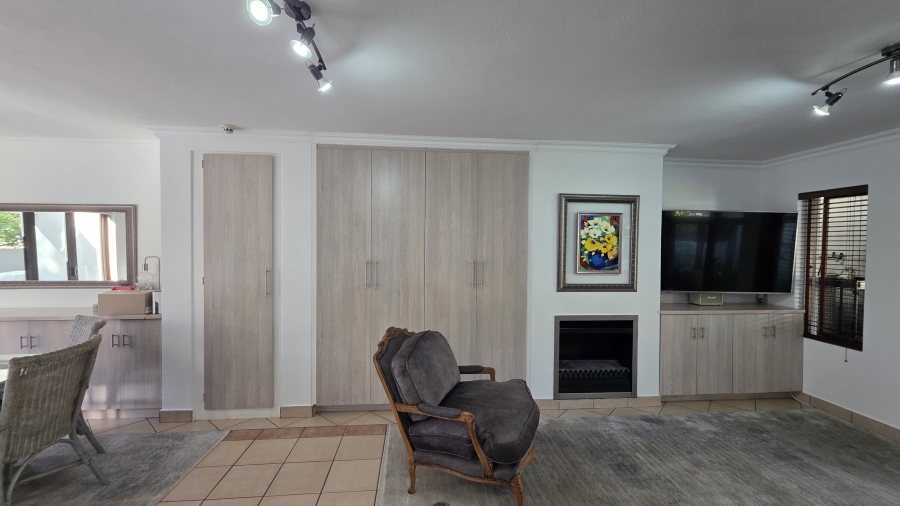 4 Bedroom Property for Sale in Boardwalk Manor Gauteng