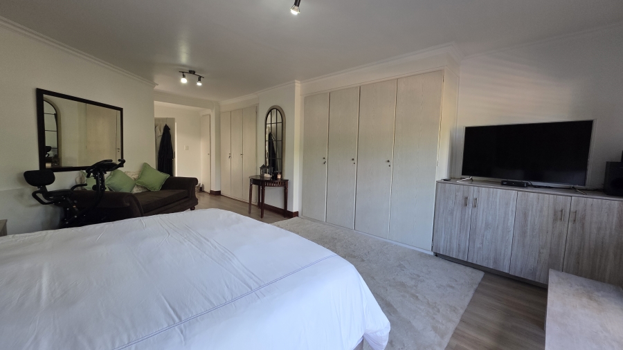 4 Bedroom Property for Sale in Boardwalk Manor Gauteng