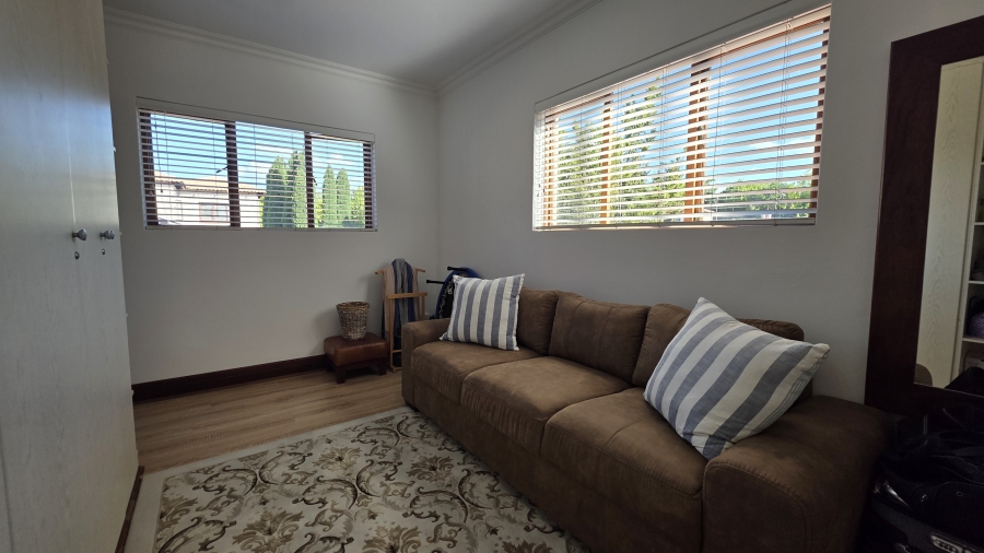 4 Bedroom Property for Sale in Boardwalk Manor Gauteng