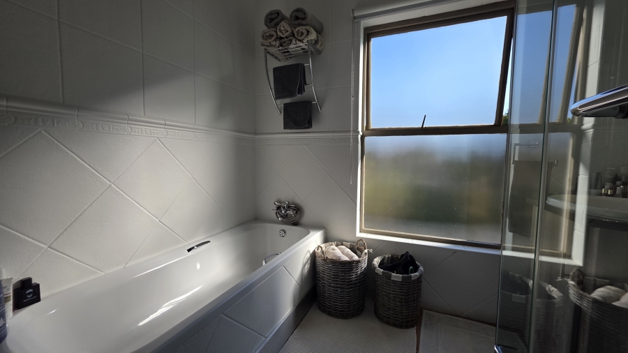 4 Bedroom Property for Sale in Boardwalk Manor Gauteng