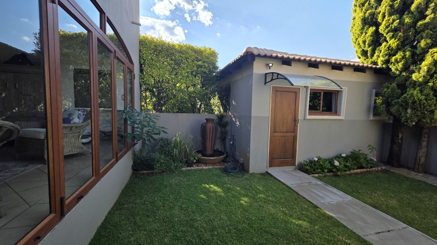 4 Bedroom Property for Sale in Boardwalk Manor Gauteng