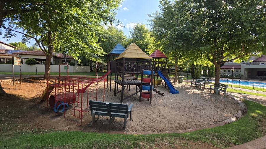 4 Bedroom Property for Sale in Boardwalk Manor Gauteng