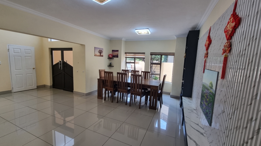4 Bedroom Property for Sale in Willow Acres Gauteng