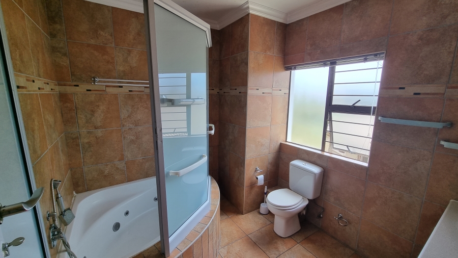 4 Bedroom Property for Sale in Willow Acres Gauteng