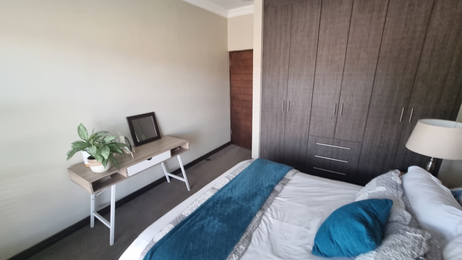 6 Bedroom Property for Sale in Silverwoods Country Estate Gauteng