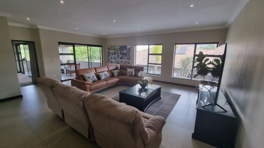 6 Bedroom Property for Sale in Silverwoods Country Estate Gauteng