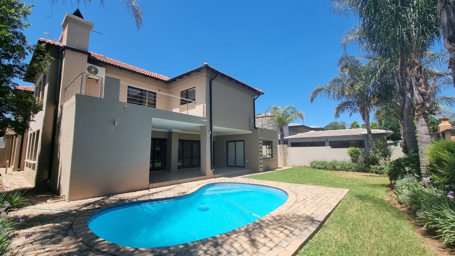 5 Bedroom Property for Sale in Willow Acres Gauteng