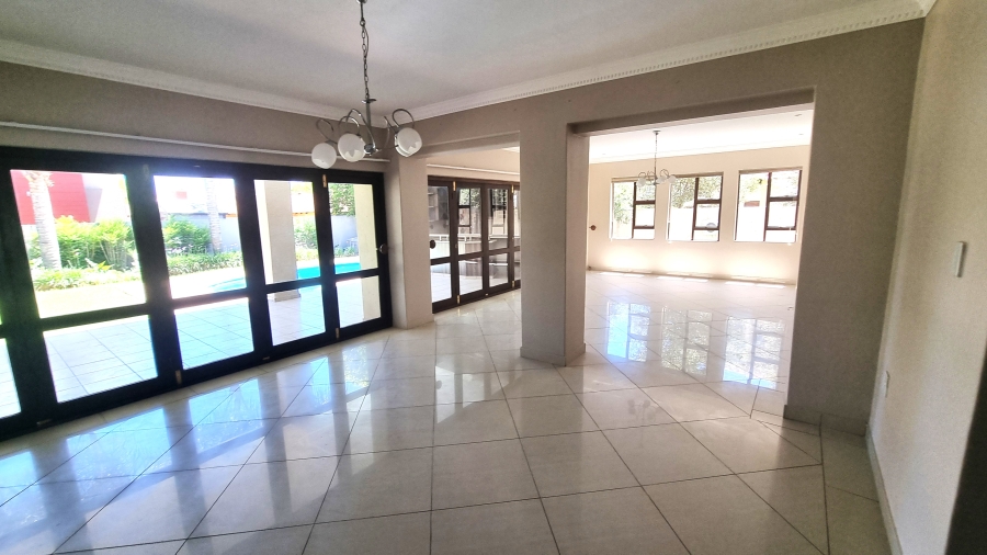 5 Bedroom Property for Sale in Willow Acres Gauteng