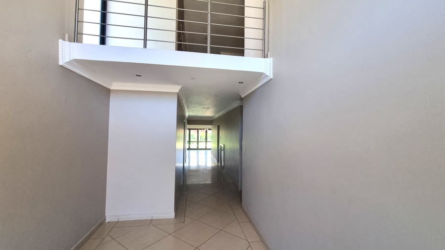 5 Bedroom Property for Sale in Willow Acres Gauteng