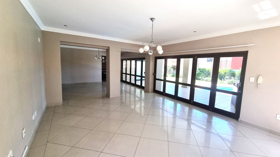 5 Bedroom Property for Sale in Willow Acres Gauteng