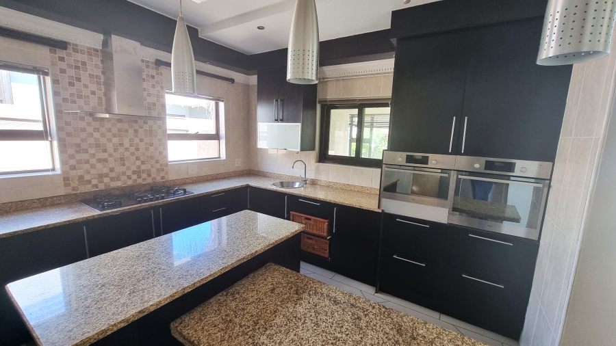 5 Bedroom Property for Sale in Willow Acres Gauteng