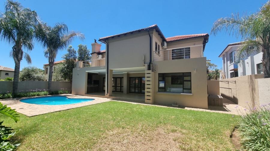 5 Bedroom Property for Sale in Willow Acres Gauteng