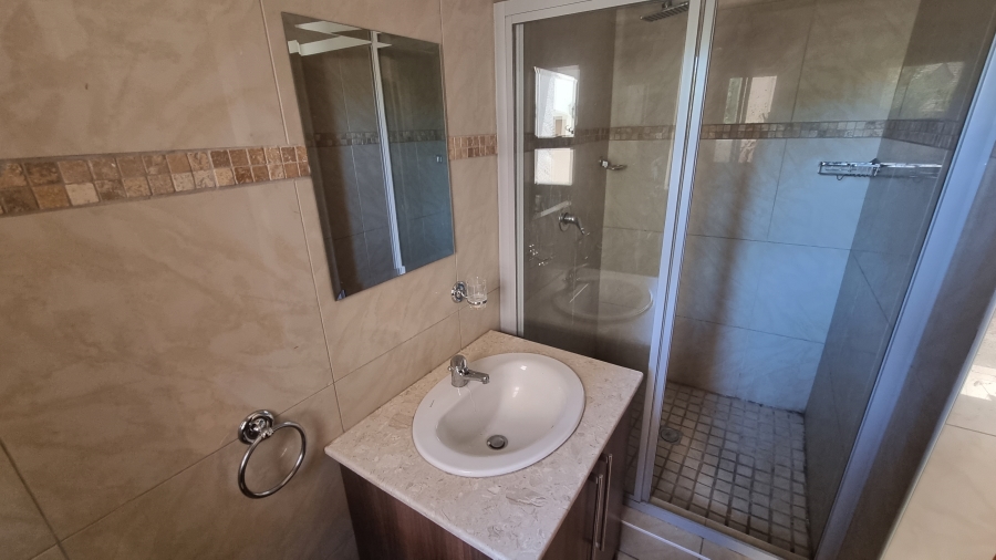 5 Bedroom Property for Sale in Willow Acres Gauteng