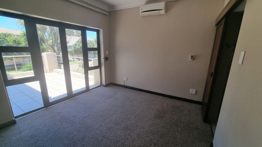 5 Bedroom Property for Sale in Willow Acres Gauteng