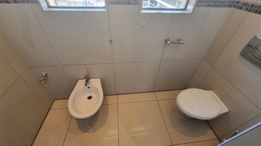 5 Bedroom Property for Sale in Willow Acres Gauteng