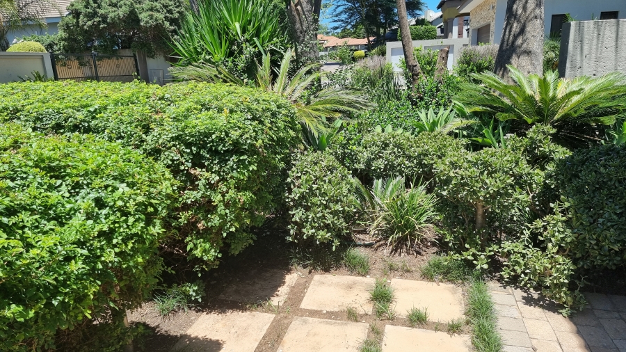 5 Bedroom Property for Sale in Willow Acres Gauteng