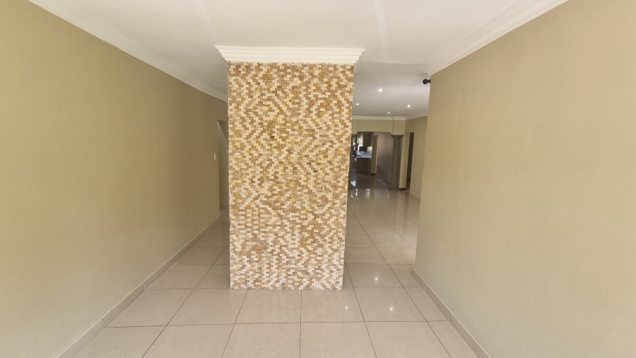 To Let 3 Bedroom Property for Rent in Willow Acres Gauteng