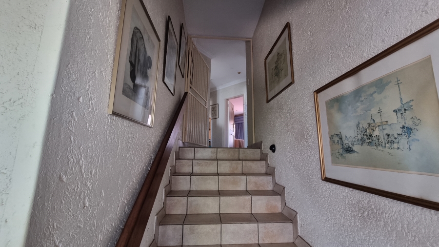 3 Bedroom Property for Sale in Silver Lakes Golf Estate Gauteng