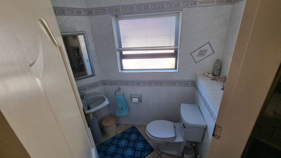 3 Bedroom Property for Sale in Silver Lakes Golf Estate Gauteng