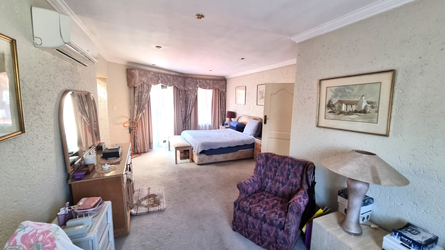 3 Bedroom Property for Sale in Silver Lakes Golf Estate Gauteng