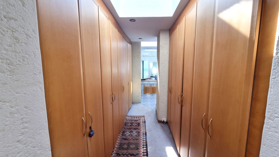 3 Bedroom Property for Sale in Silver Lakes Golf Estate Gauteng