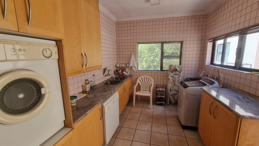 3 Bedroom Property for Sale in Silver Lakes Golf Estate Gauteng