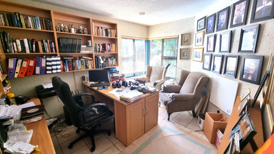 3 Bedroom Property for Sale in Silver Lakes Golf Estate Gauteng