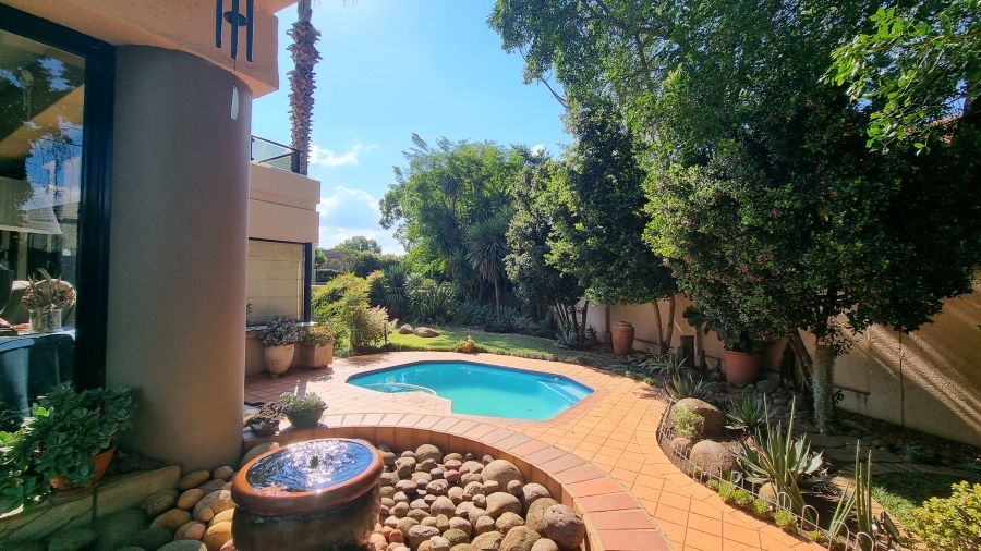 3 Bedroom Property for Sale in Silver Lakes Golf Estate Gauteng