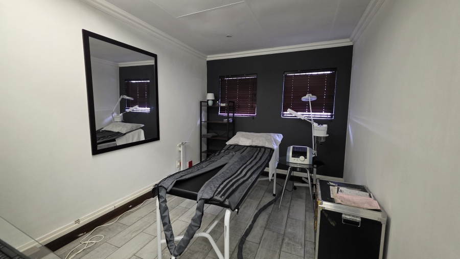 12 Bedroom Property for Sale in Moreleta Park Gauteng