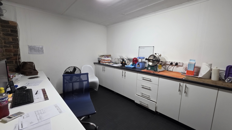 12 Bedroom Property for Sale in Moreleta Park Gauteng