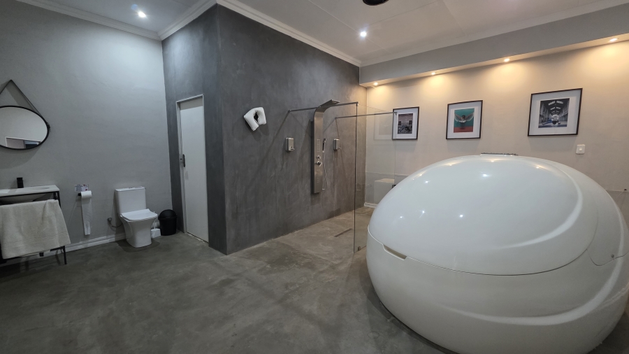 12 Bedroom Property for Sale in Moreleta Park Gauteng